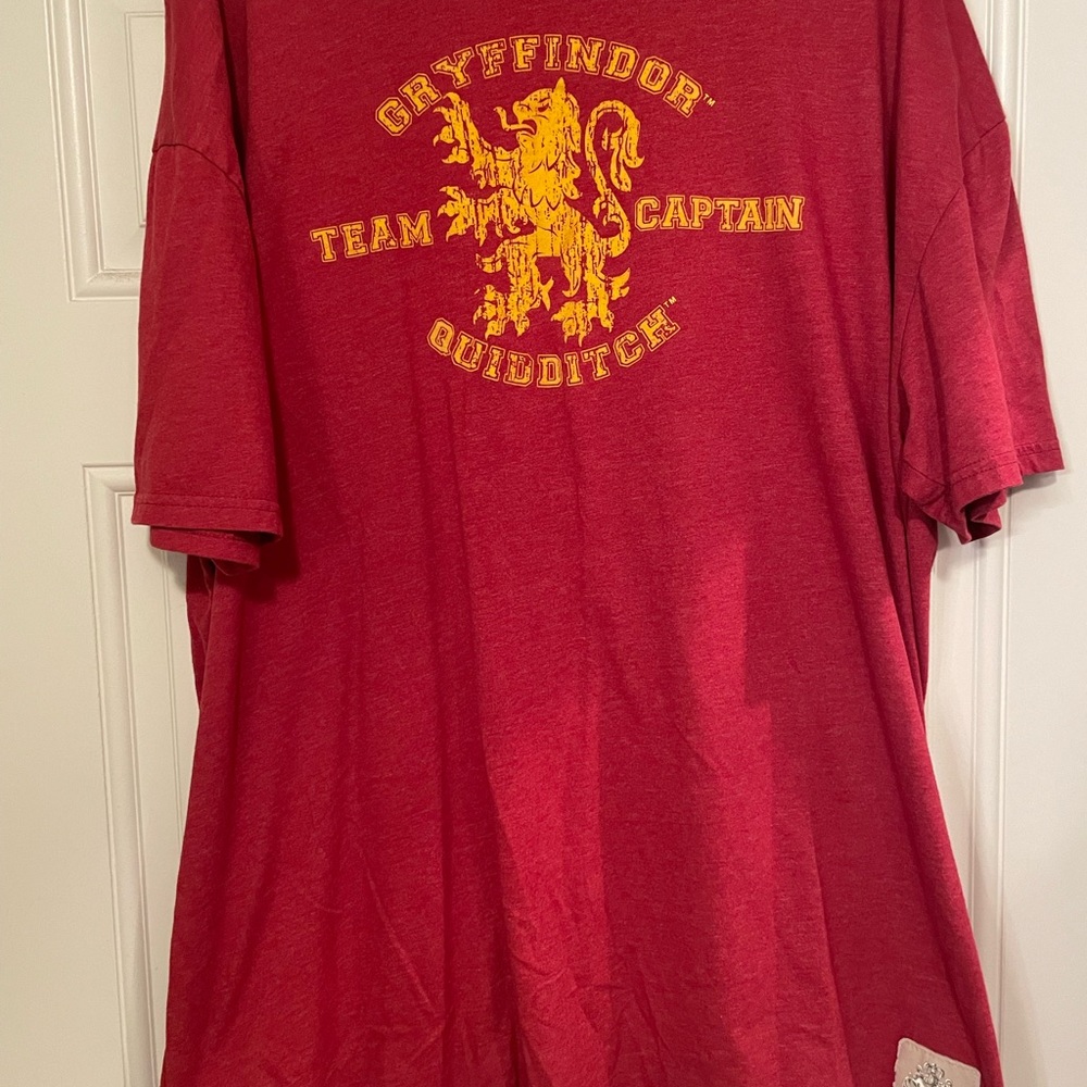 Gryffindor Team Captain Red Men's Shirt